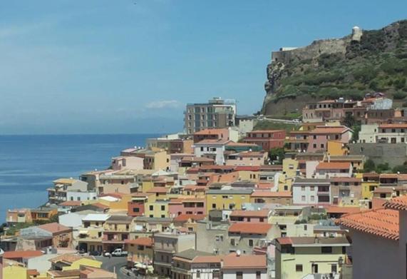 La Terrazza Di Archimede Bed and Breakfast Castelsardo Eksteriør billede